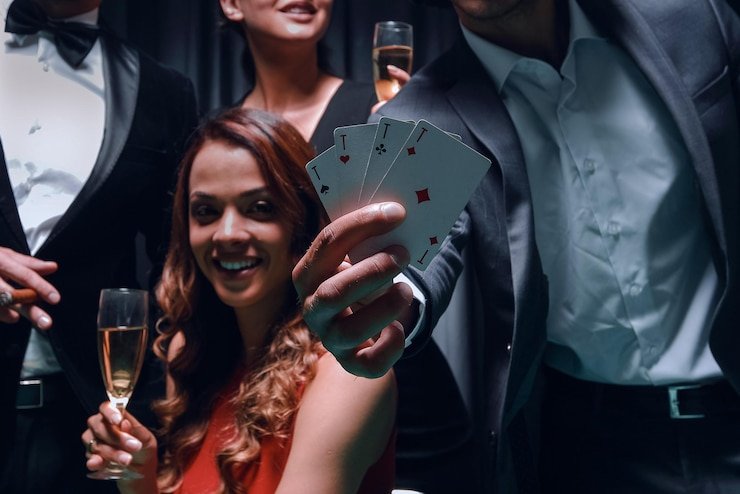 Tampilan studio live Lightning Roulette di cerdas4d dengan roda putar dan display pengganda